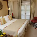 Hotel Folkestone Opera 3*