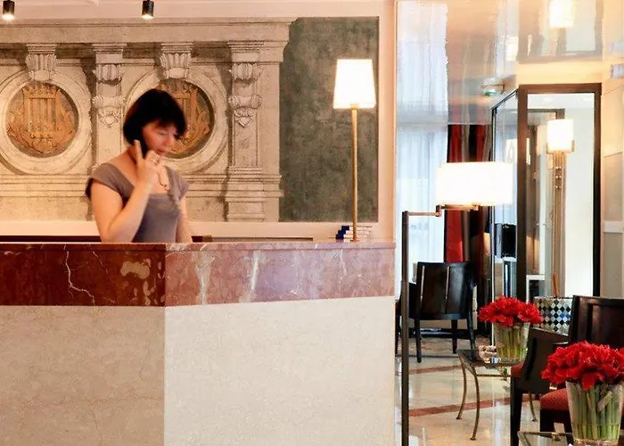 Folkestone Opera מלון 3*