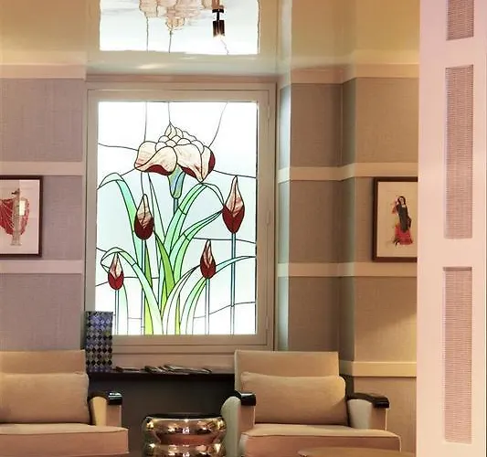 Folkestone Opera فندق 3*