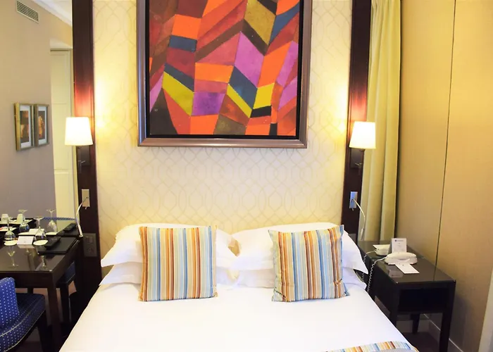 فندق Folkestone Opera 3*