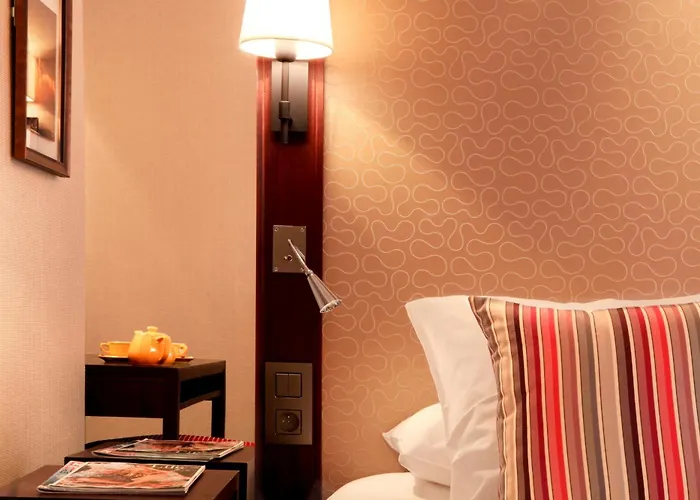 Folkestone Opera 3* باريس