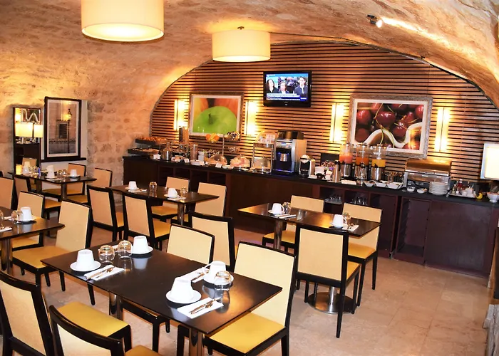 Folkestone Opera فندق باريس