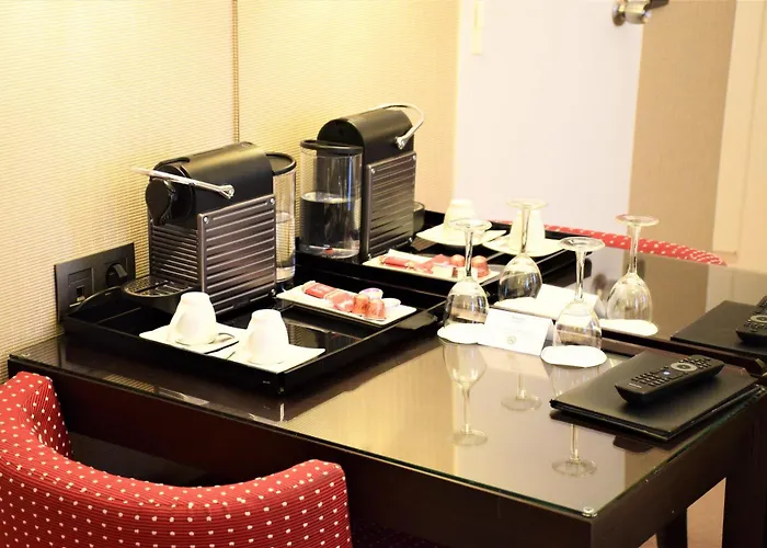 Szálloda Folkestone Opera 3*