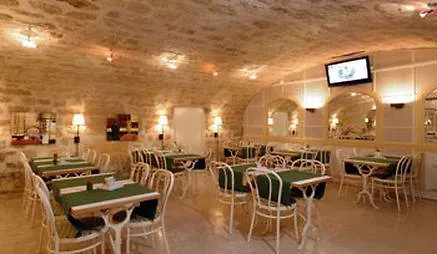 Folkestone Opera باريس