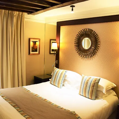 Hotel Folkestone Opera 3*