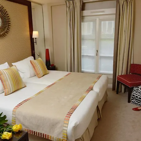 Hotel Folkestone Opera 3*